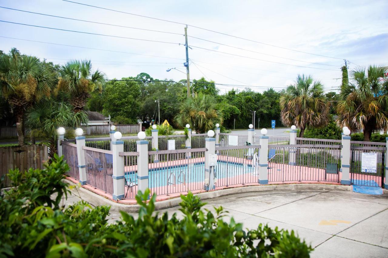 Baymont By Wyndham Fort Walton Beach Мери Естер Екстериор снимка