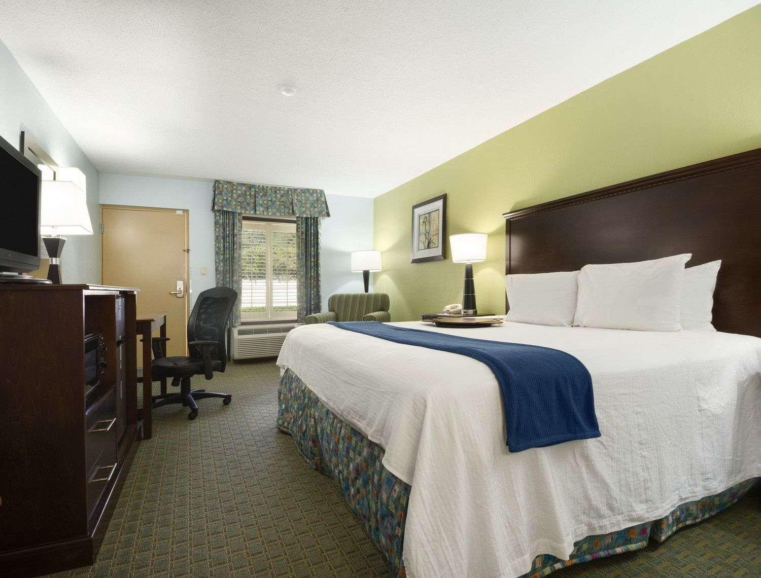 Baymont By Wyndham Fort Walton Beach Мери Естер Екстериор снимка